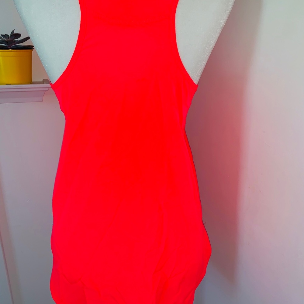 Woman’s top - Picture 3 of 8